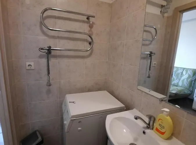 Cozy Place In Zirmunai 2 빌뉴스